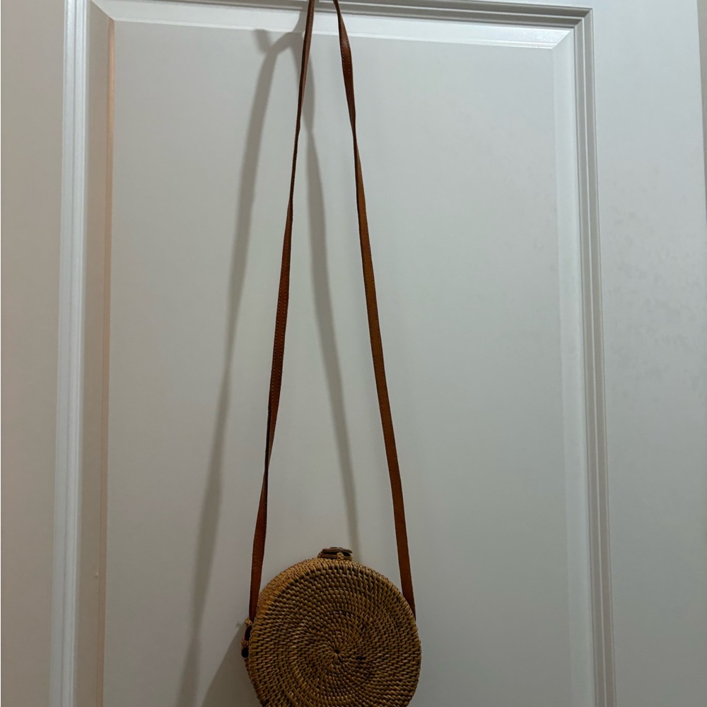 Round Woven Crossbody Bag - Tan